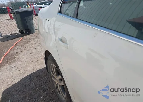 2006 Volkswagen Jetta 2.5 from USA, damaged, VIN 3VWSF71K76M788634